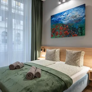  Aparthotel Holidays Downtown Ungarn